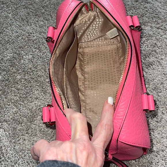 Kate Spade- Perri Lane Bubbles Delaney Leather Purse with crossbody strap. - Picture 14 of 16